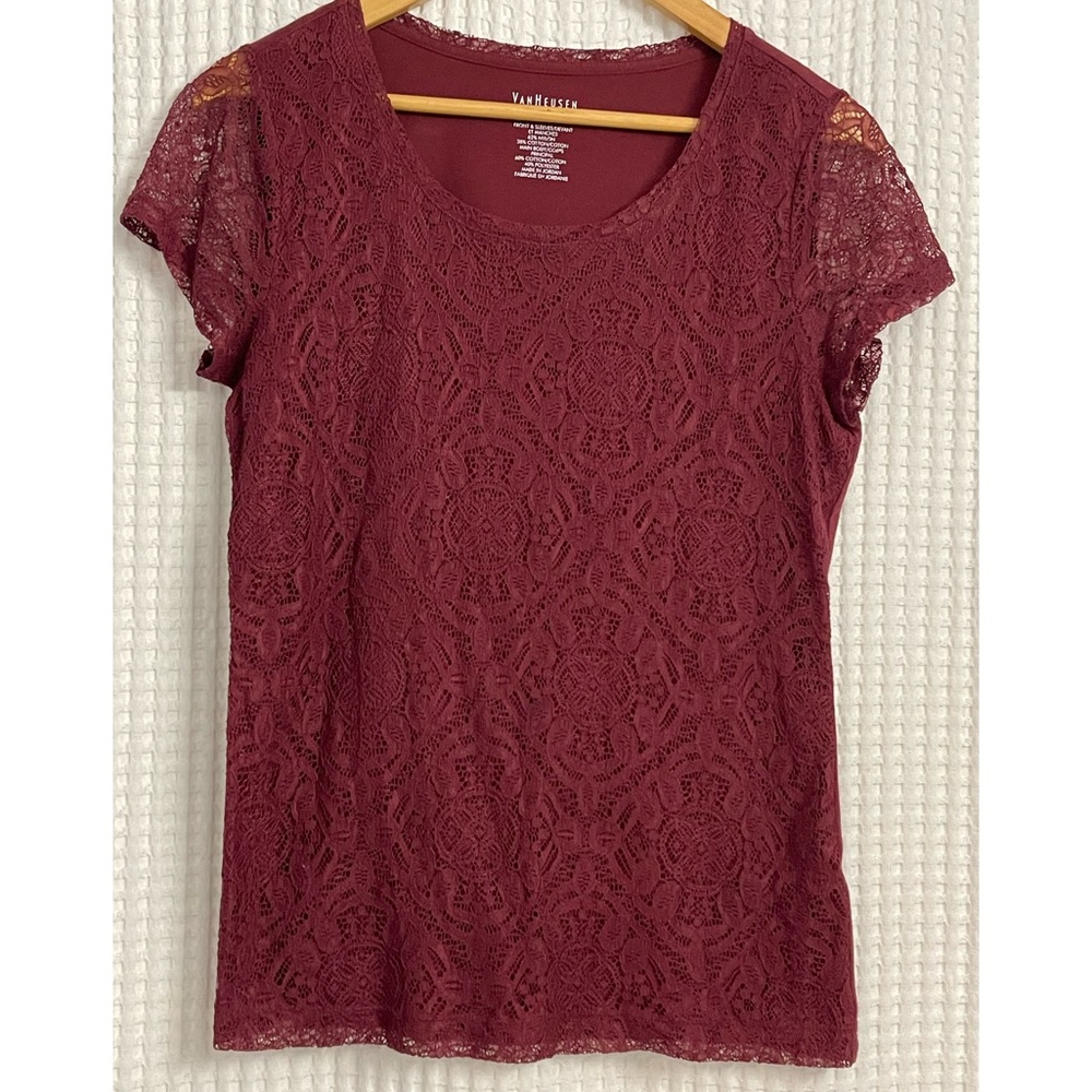 Van Heusen Top | Size Medium